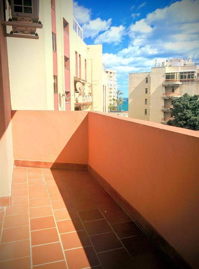 Hostal La Palmera Torremolinos Exterior foto