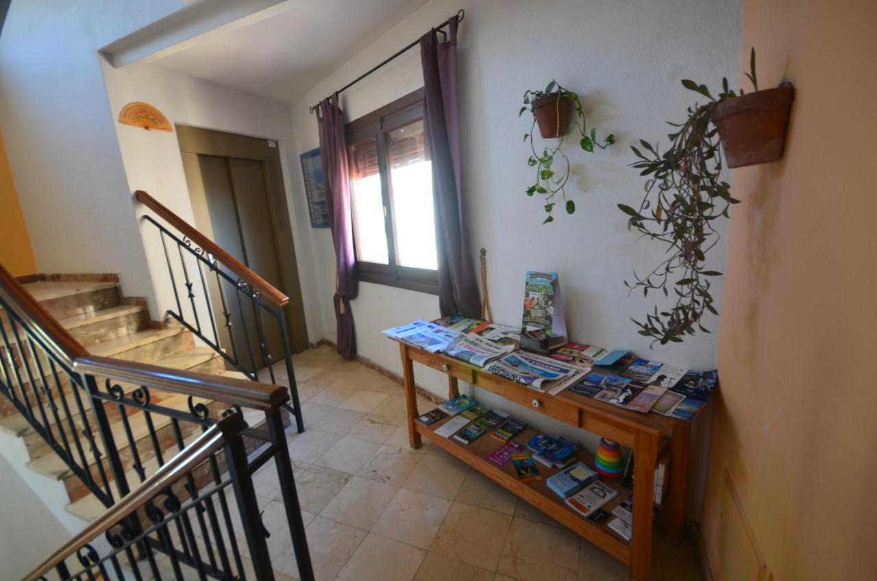 Hostal La Palmera Torremolinos Exterior foto