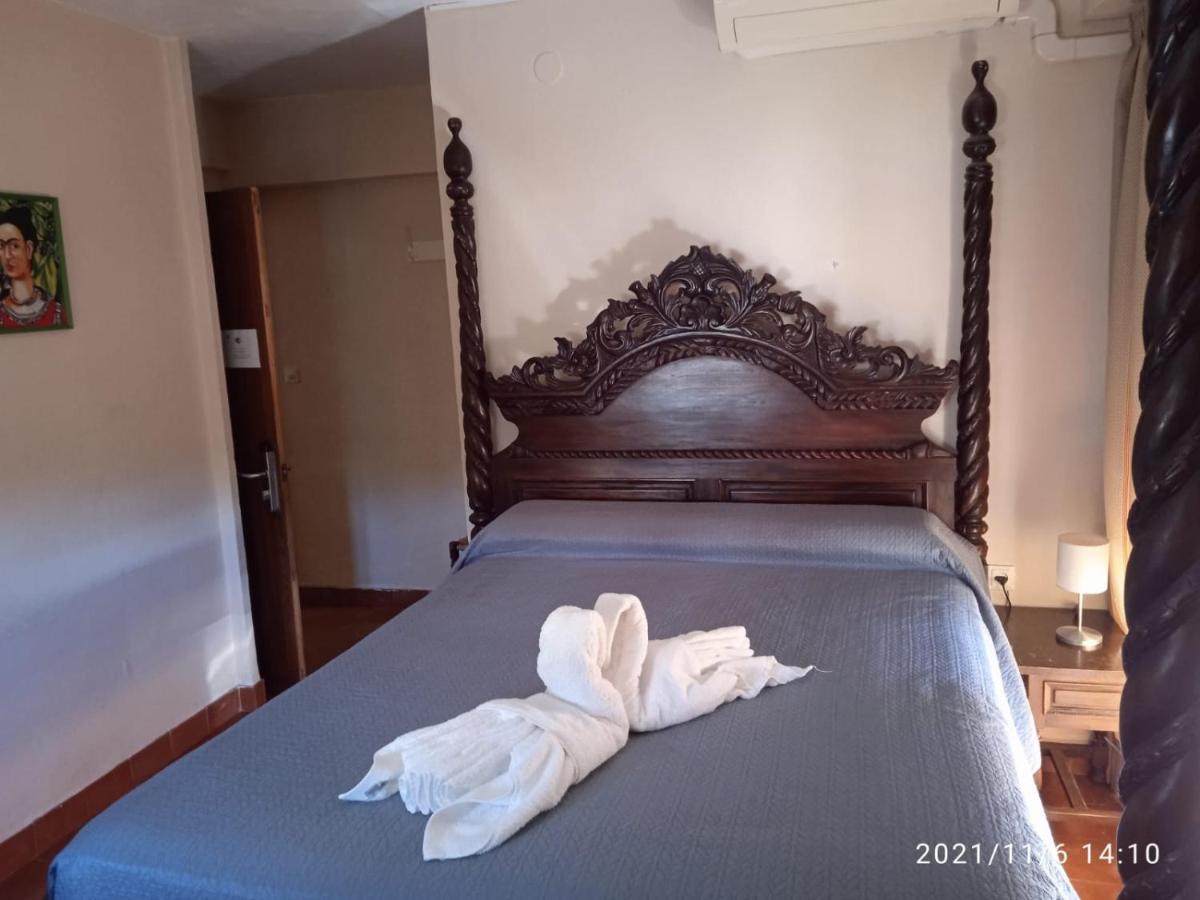 Hostal La Palmera Torremolinos Exterior foto
